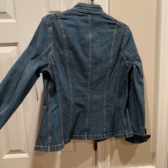 New Tahari Denim Jacket Fitted M $280 - Picture 7 of 8